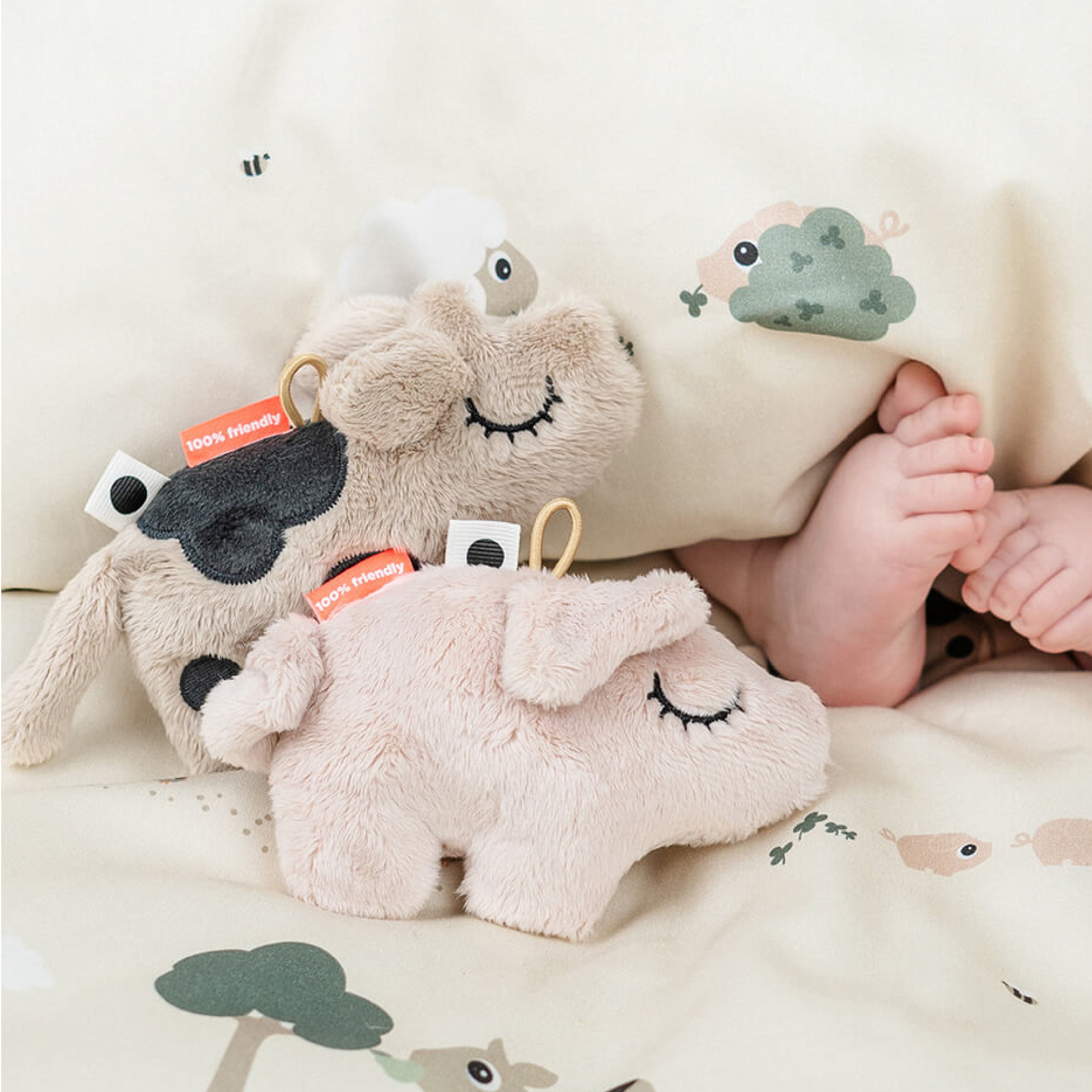 Pigee Tiny Sensory Rattle | Powder Pink
